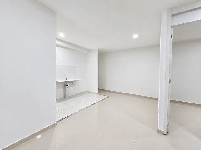 Apartamento 2 quartos e 1 banheiro, à venda, no bairro Lago Azul em Manaus