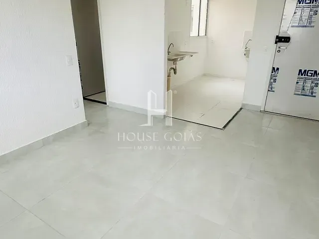 Apartamento 2 quartos e 1 banheiro, à venda, no bairro Setor Aeroporto Sul em Aparecida de Goiânia