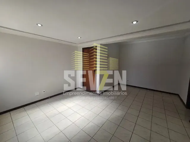 Apartamento com 65m² 2 quartos e 2 banheiros, para alugar, no bairro Centro em Bauru