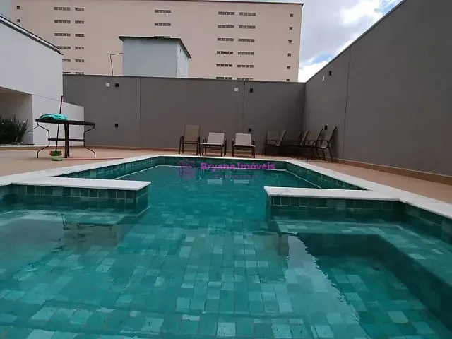 Apartamento 3 quartos e 2 banheiros, para alugar, no bairro Vila Assunção em Santo André