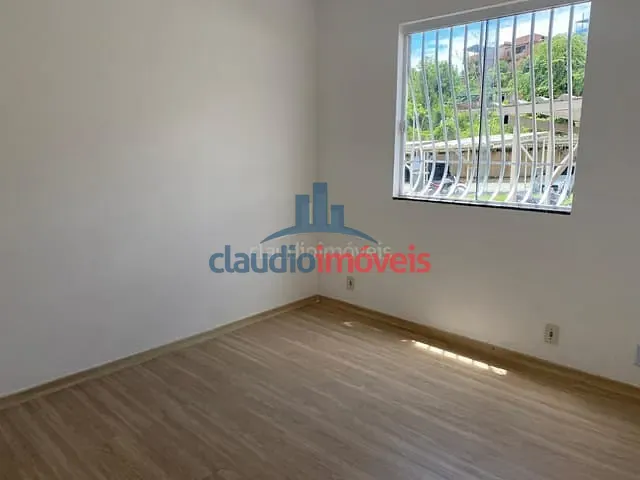 Apartamento 2 quartos e 1 banheiro, à venda, no bairro Colônia Santo Antônio em Barra Mansa