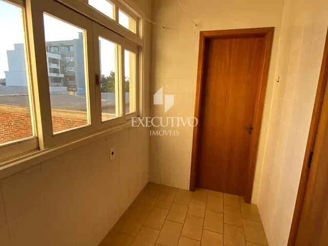 Apartamento 3 quartos e 4 banheiros, à venda ou para alugar, no bairro Centro em Arroio Do Meio