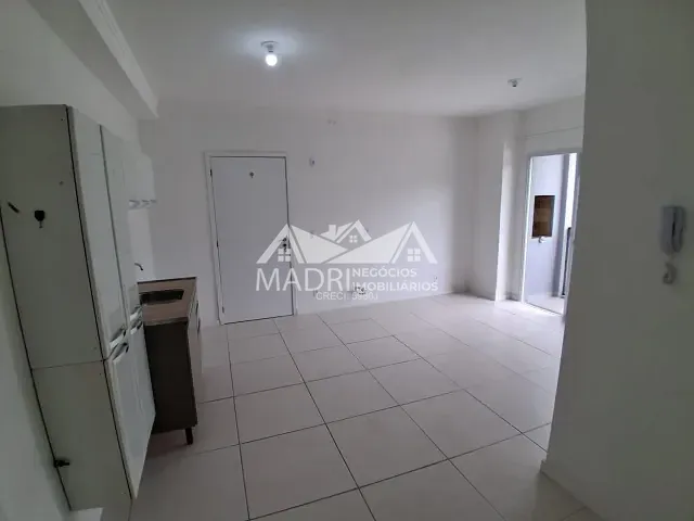 Apartamento 2 quartos e 1 banheiro, para alugar, no bairro São Sebastião em Palhoça