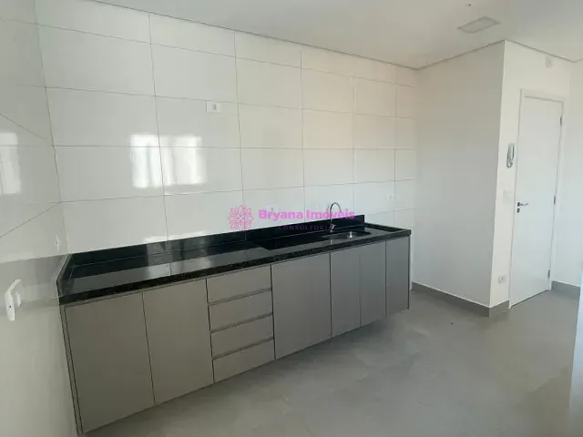 Apartamento 2 quartos e 2 banheiros, para alugar, no bairro Vila São Pedro em Santo André