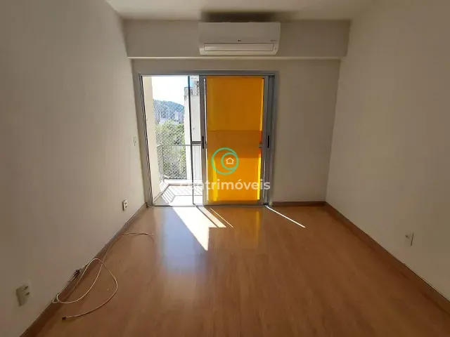 Apartamento com 90m² 2 quartos e 3 banheiros, à venda, no bairro Grajaú em Rio de Janeiro