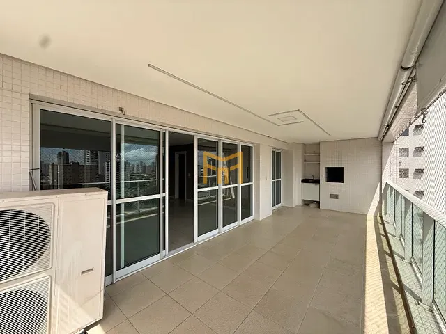 Apartamento 3 quartos e 5 banheiros, para alugar, no bairro Umarizal em Belém
