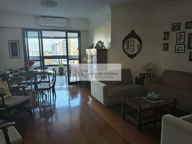 Apartamento com 207m² 3 quartos e 2 banheiros, à venda, no bairro Centro em Londrina