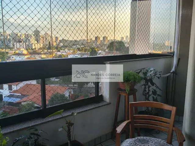 Apartamento com 207m² 3 quartos e 2 banheiros, à venda, no bairro Centro em Londrina