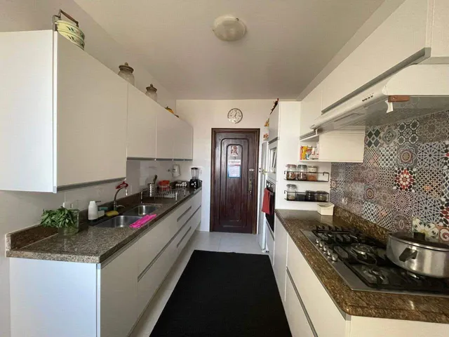 Apartamento com 330m² 4 quartos e 6 banheiros, à venda, no bairro Centro em Londrina