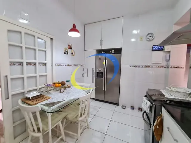 Apartamento com 180m² 3 quartos e 1 banheiro, à venda, no bairro Copacabana em Rio de Janeiro