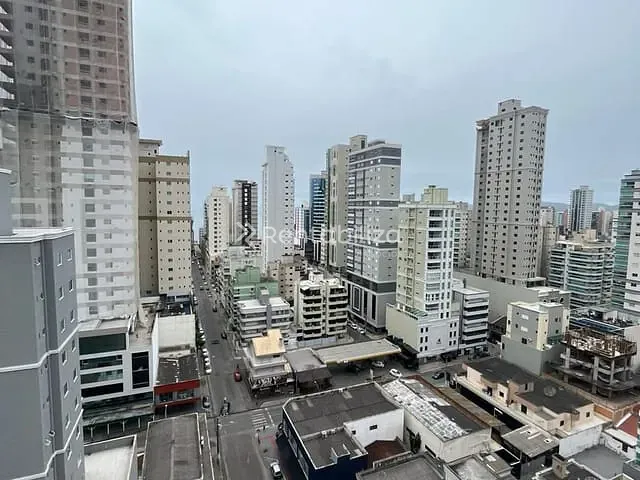 Apartamento 3 quartos e 3 banheiros, à venda, no bairro Meia Praia em Itapema