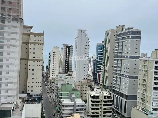 Apartamento 3 quartos e 3 banheiros, à venda, no bairro Meia Praia em Itapema