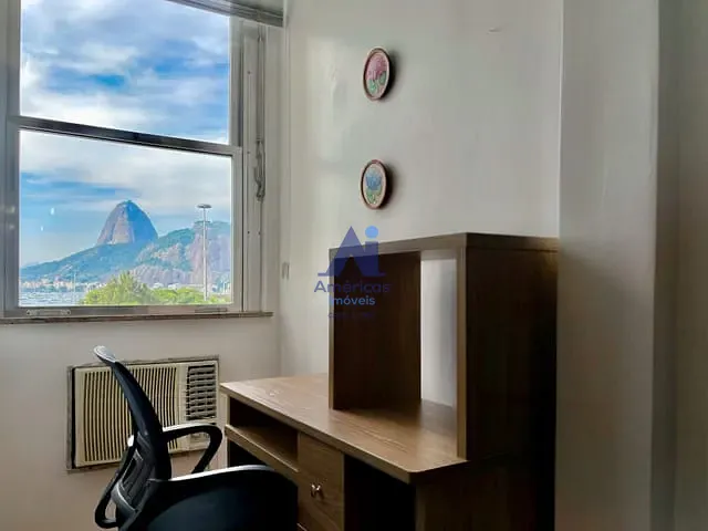 Apartamento com 60m² 2 quartos e 2 banheiros, para alugar, no bairro Botafogo em Rio de Janeiro