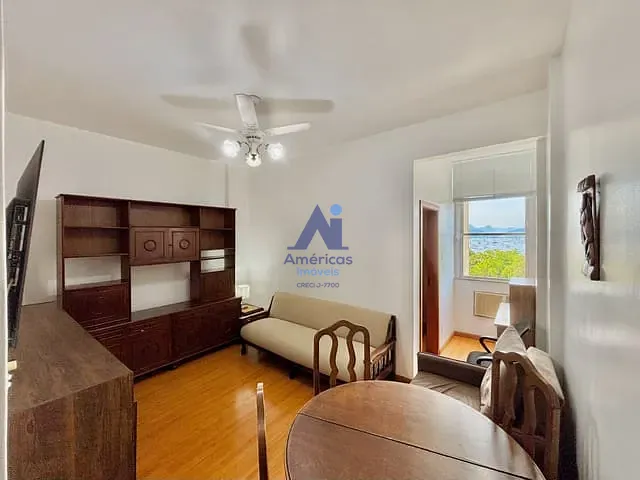 Apartamento com 60m² 2 quartos e 2 banheiros, para alugar, no bairro Botafogo em Rio de Janeiro