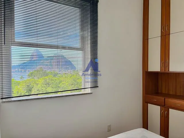 Apartamento com 60m² 2 quartos e 2 banheiros, para alugar, no bairro Botafogo em Rio de Janeiro