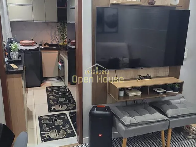 Apartamento 2 quartos e 1 banheiro, à venda, no bairro Três Poços em Volta Redonda