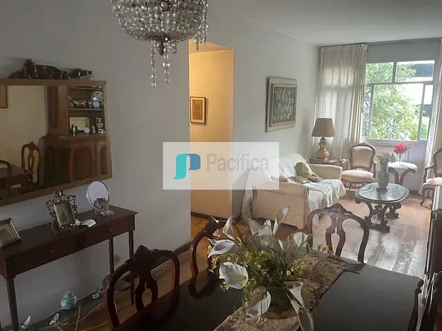 Apartamento com 110m² 3 quartos e 2 banheiros, à venda, no bairro Copacabana em Rio de Janeiro