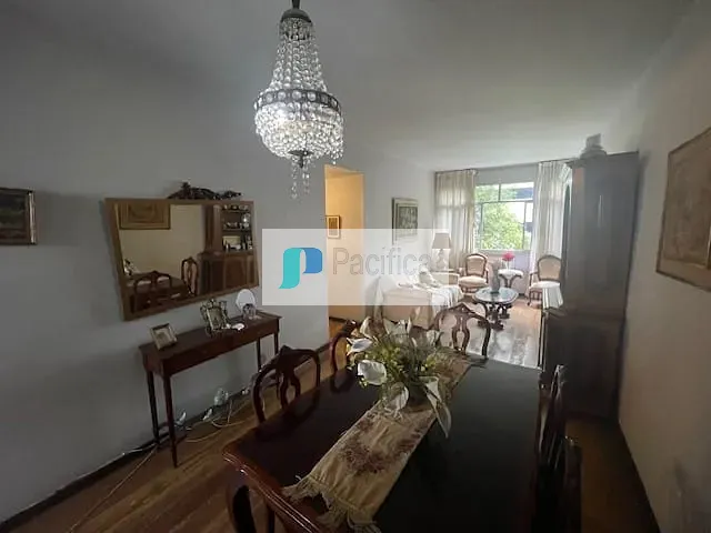Apartamento com 110m² 3 quartos e 2 banheiros, à venda, no bairro Copacabana em Rio de Janeiro