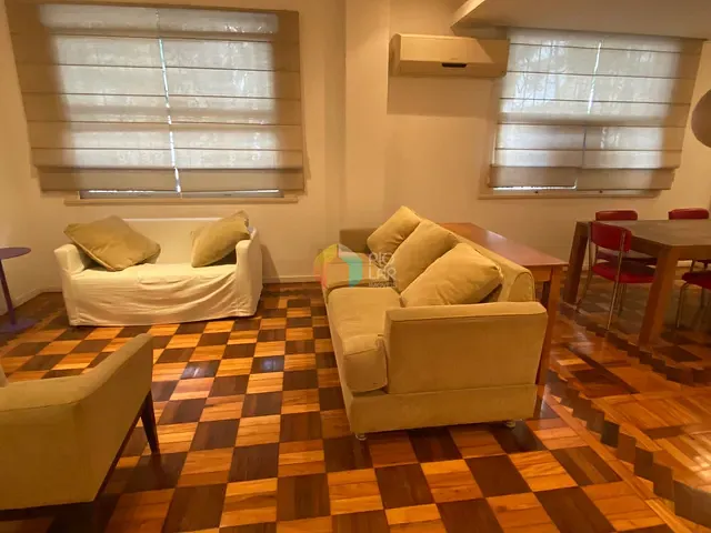 Apartamento com 100m² 2 quartos e 1 banheiro, à venda, no bairro Copacabana em Rio de Janeiro