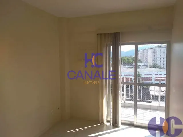 Apartamento com 71m² 2 quartos e 2 banheiros, para alugar, no bairro Taquara em Rio de Janeiro