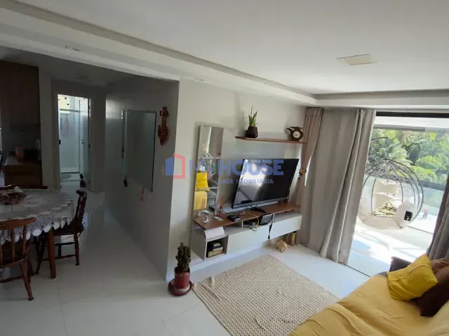 Apartamento 2 quartos e 2 banheiros, à venda, no bairro Nossa Senhora da Vitória em Ilhéus