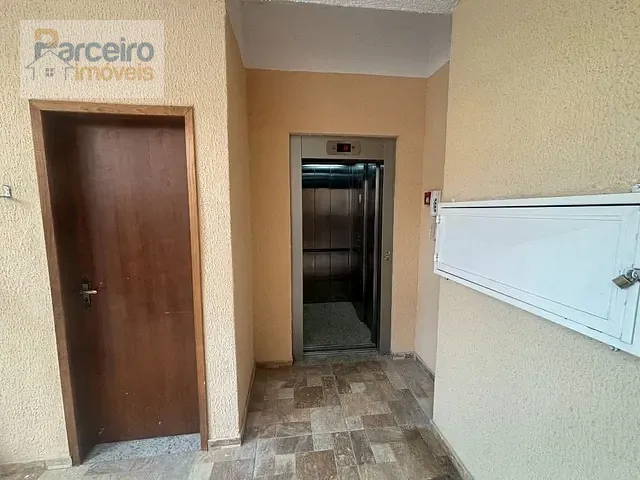 Apartamento com 40m² 2 quartos e 1 banheiro, à venda, no bairro Parque Maria Luiza em São Paulo