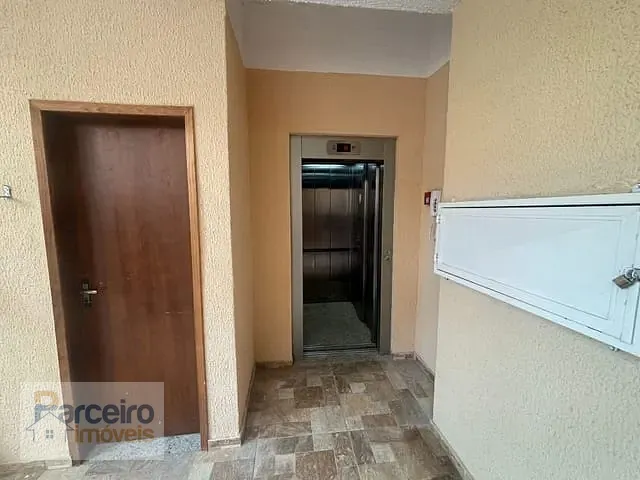Apartamento com 40m² 2 quartos e 1 banheiro, à venda, no bairro Parque Maria Luiza em São Paulo