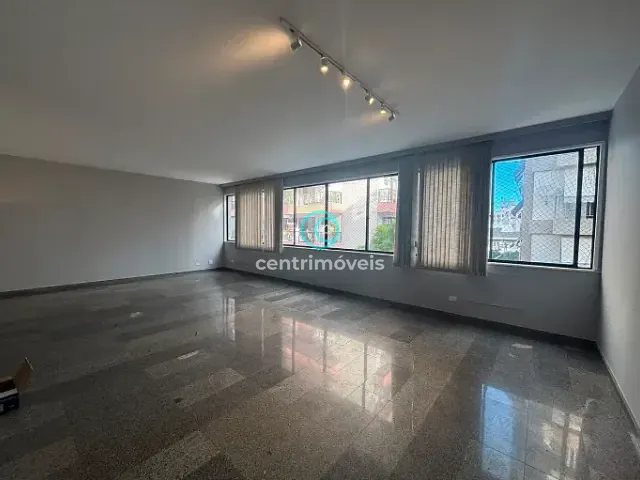 Apartamento com 186m² 4 quartos e 4 banheiros, à venda, no bairro Ipanema em Rio de Janeiro