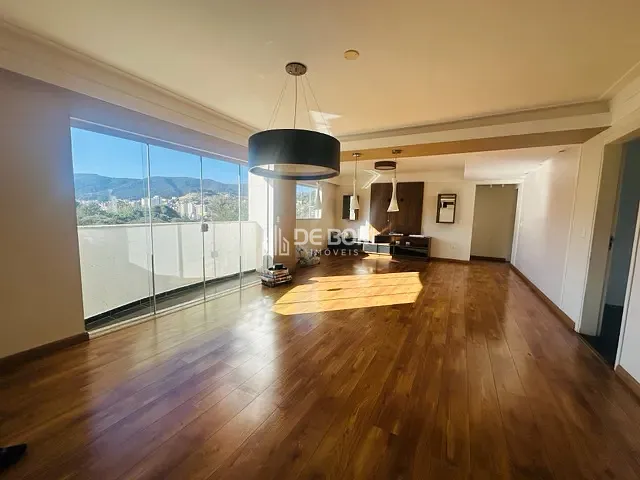 Apartamento com 246m² 3 quartos e 4 banheiros, para alugar, no bairro Jardim Quisisana em Poços de Caldas