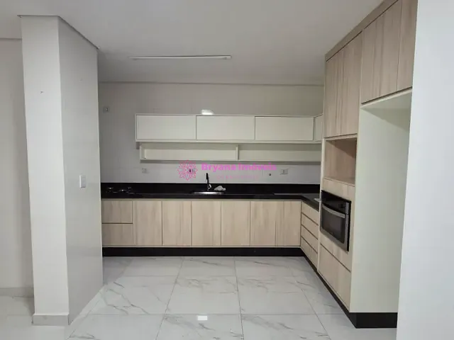 Apartamento 3 quartos e 2 banheiros, à venda, no bairro Vila Gilda em Santo André