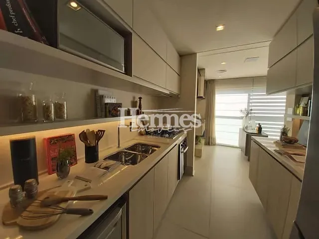 Apartamento 4 quartos e 5 banheiros, à venda, no bairro Cambuí em Campinas