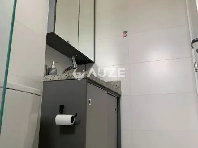 Apartamento 1 quarto e 1 banheiro, à venda, no bairro Centro em Curitiba
