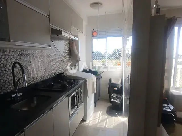Apartamento com 54m² 2 quartos e 1 banheiro, à venda, no bairro Pinheirinho em Curitiba