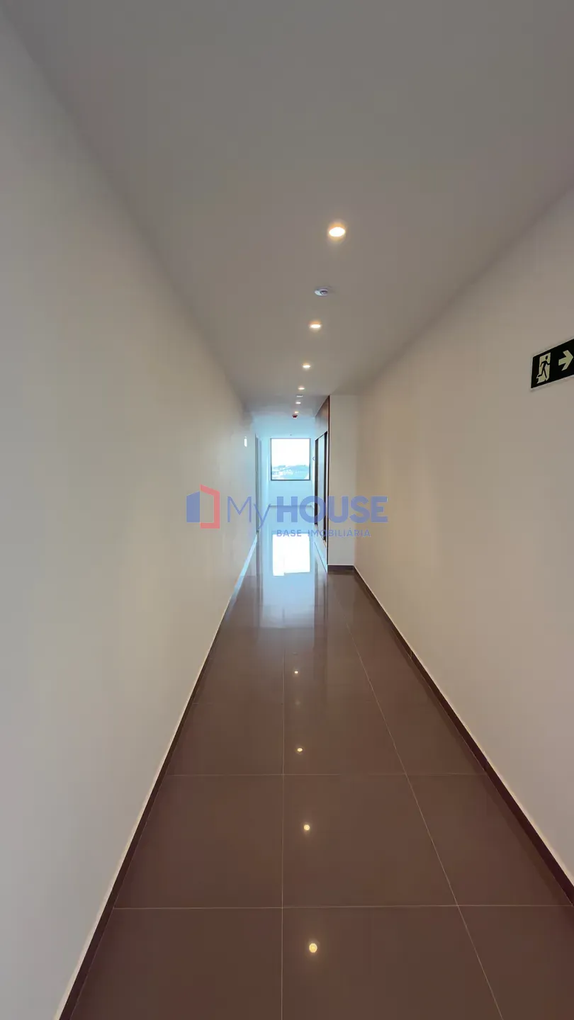 Apartamento, 1 quarto, 3083 m² - Foto 3