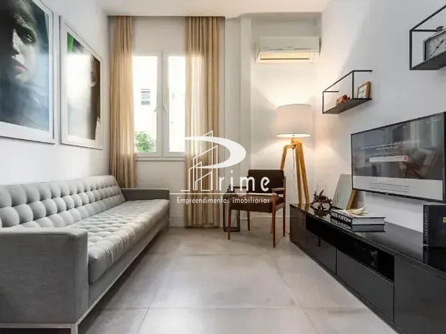 Apartamento com 45m² 1 quarto e 1 banheiro, à venda, no bairro Copacabana em Rio de Janeiro