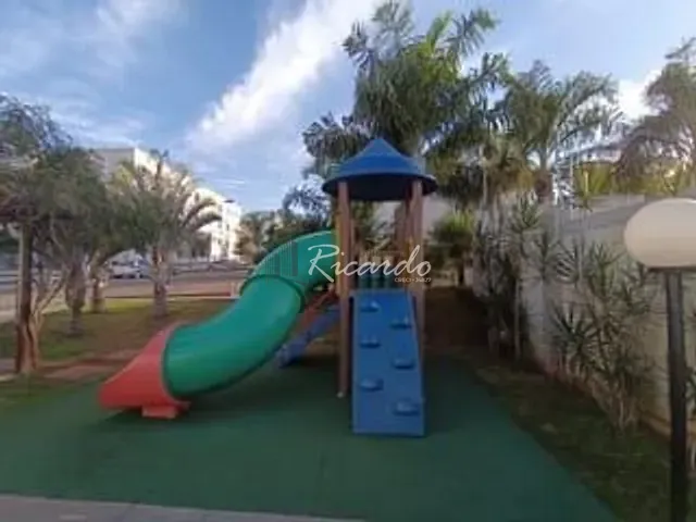 Apartamento com 43m² 2 quartos e 1 banheiro, à venda ou para alugar, no bairro Jardim Santo Antônio em Arapongas