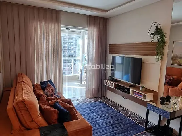 Apartamento 1 quarto e 2 banheiros, à venda, no bairro Meia Praia em Itapema
