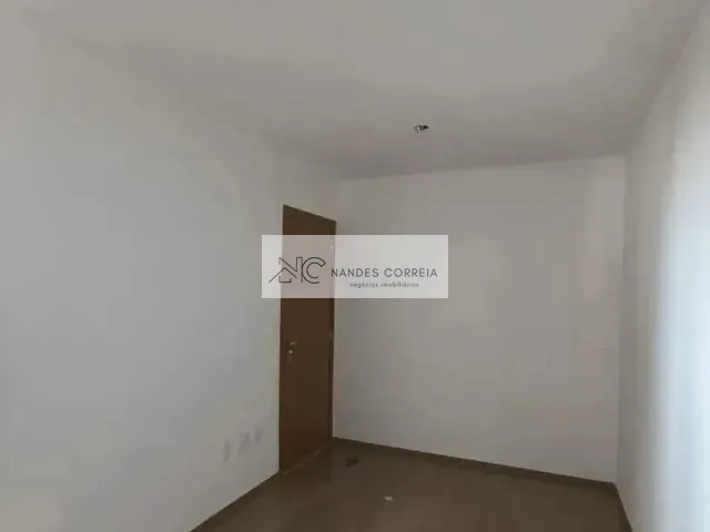 Apartamento 2 quartos e 1 banheiro, à venda, no bairro Cidade Industrial 2 em Londrina