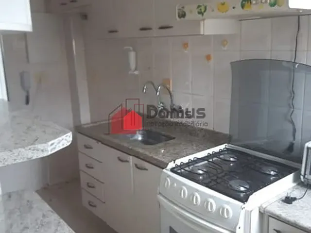 Apartamento à venda, no bairro Vila Tupi em Praia Grande