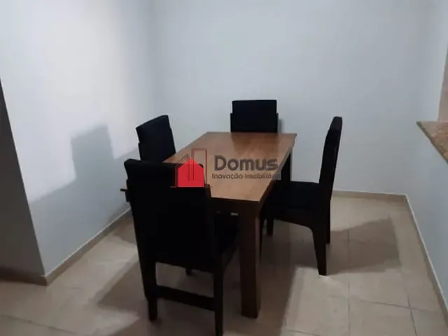 Apartamento à venda, no bairro Vila Tupi em Praia Grande
