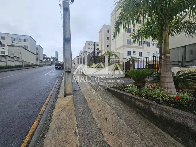Apartamento 2 quartos e 1 banheiro, para alugar, no bairro Areias em São José