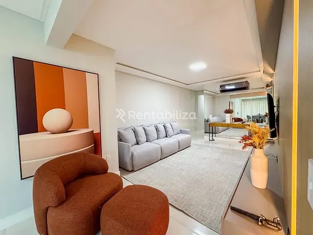 Apartamento com 306m² 4 quartos e 5 banheiros, à venda, no bairro Meia Praia em Itapema