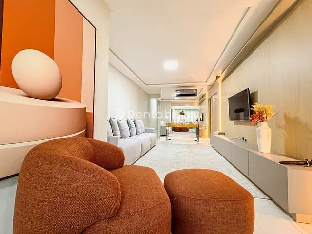 Apartamento com 306m² 4 quartos e 5 banheiros, à venda, no bairro Meia Praia em Itapema