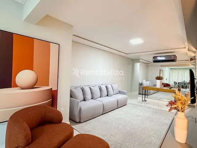 Apartamento com 306m² 4 quartos e 5 banheiros, à venda, no bairro Meia Praia em Itapema