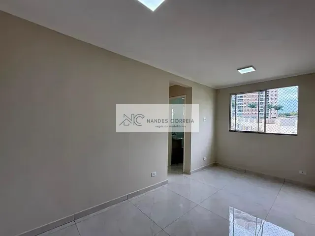 Apartamento 2 quartos e 1 banheiro, à venda, no bairro Parque Jamaica em Londrina