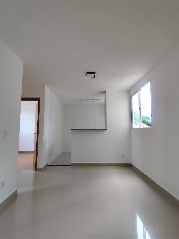 Apartamento 2 quartos e 1 banheiro, para alugar, no bairro Parque Residencial Rita Vieira em Campo Grande
