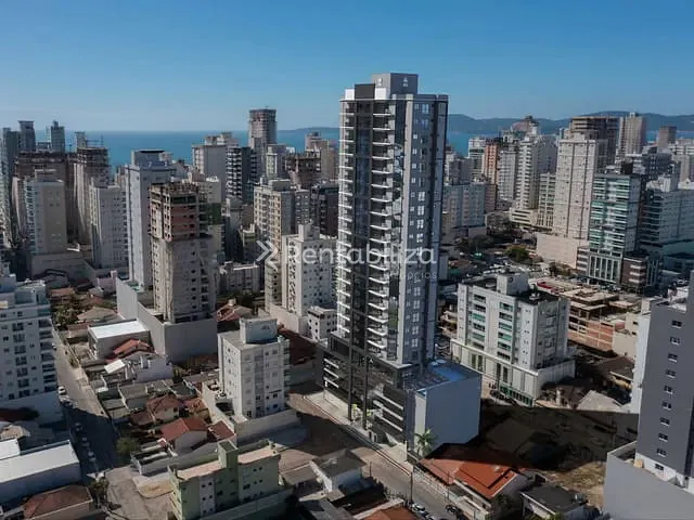 Apartamento 3 quartos e 4 banheiros, à venda, no bairro Meia Praia em Itapema