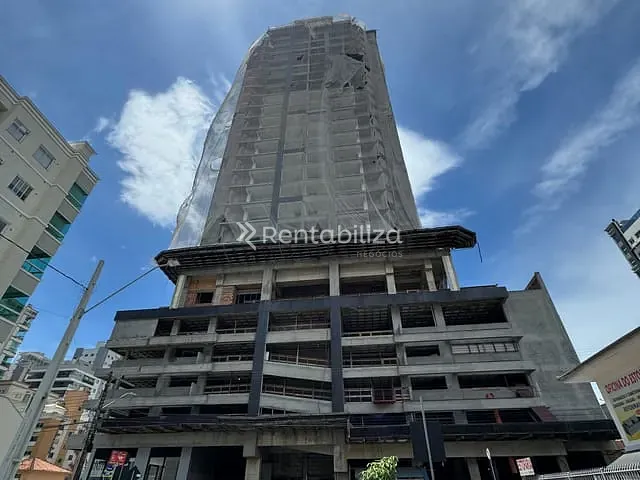 Apartamento 3 quartos e 4 banheiros, à venda, no bairro Meia Praia em Itapema