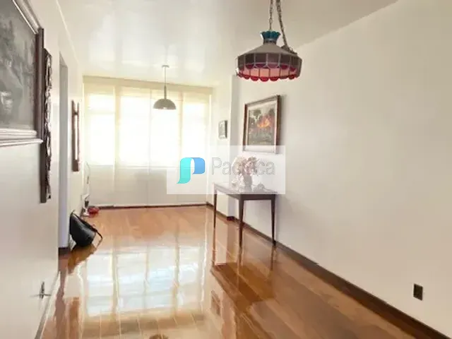 Apartamento com 110m² 3 quartos e 3 banheiros, à venda, no bairro Copacabana em Rio de Janeiro