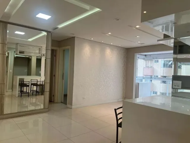 Apartamento 3 quartos e 2 banheiros, à venda, no bairro Bigorrilho em Curitiba